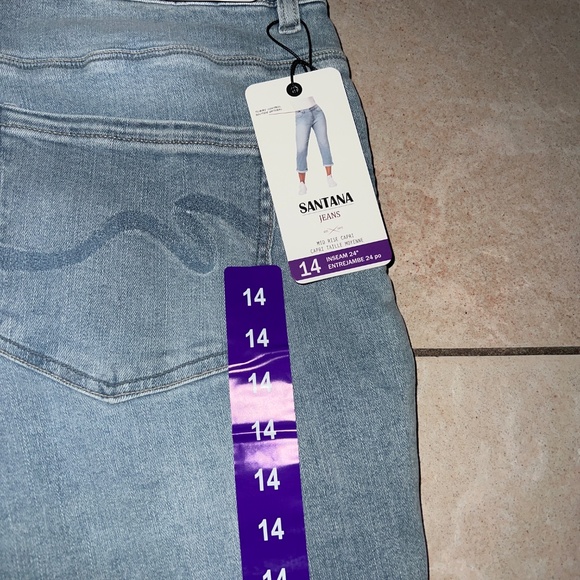 Santana Mid Rise Capris - NWT - Picture 11 of 11